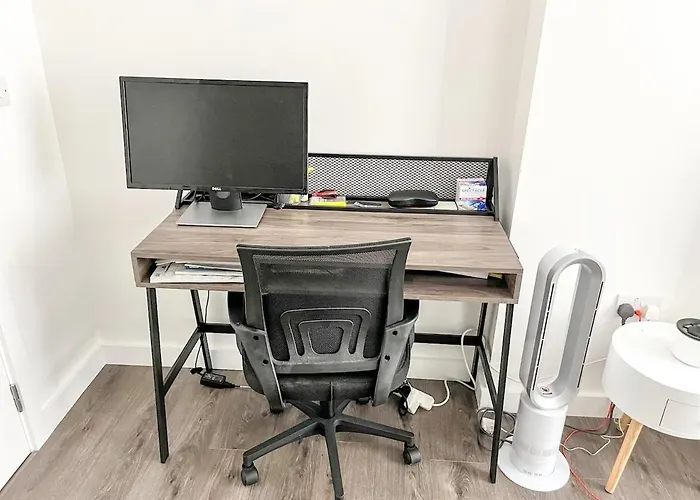 Kins Place, Beautiful 1 Bedroom Apartment Near London City Airport