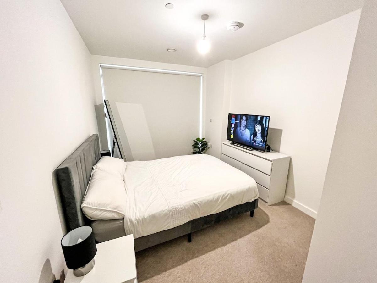Kins Place, Beautiful 1 Bedroom Near Airport Appartamento Londra